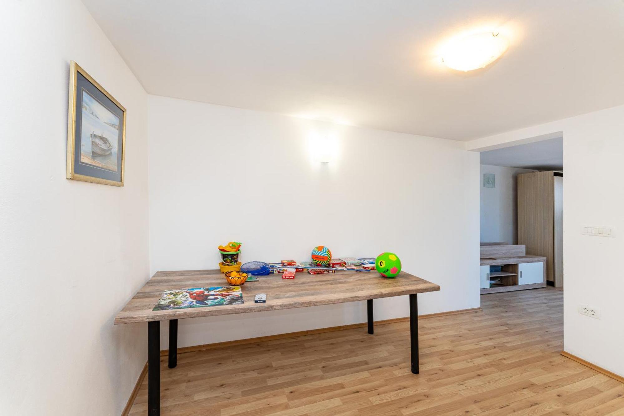 Olive Bridge Villa 마슬레니차 외부 사진